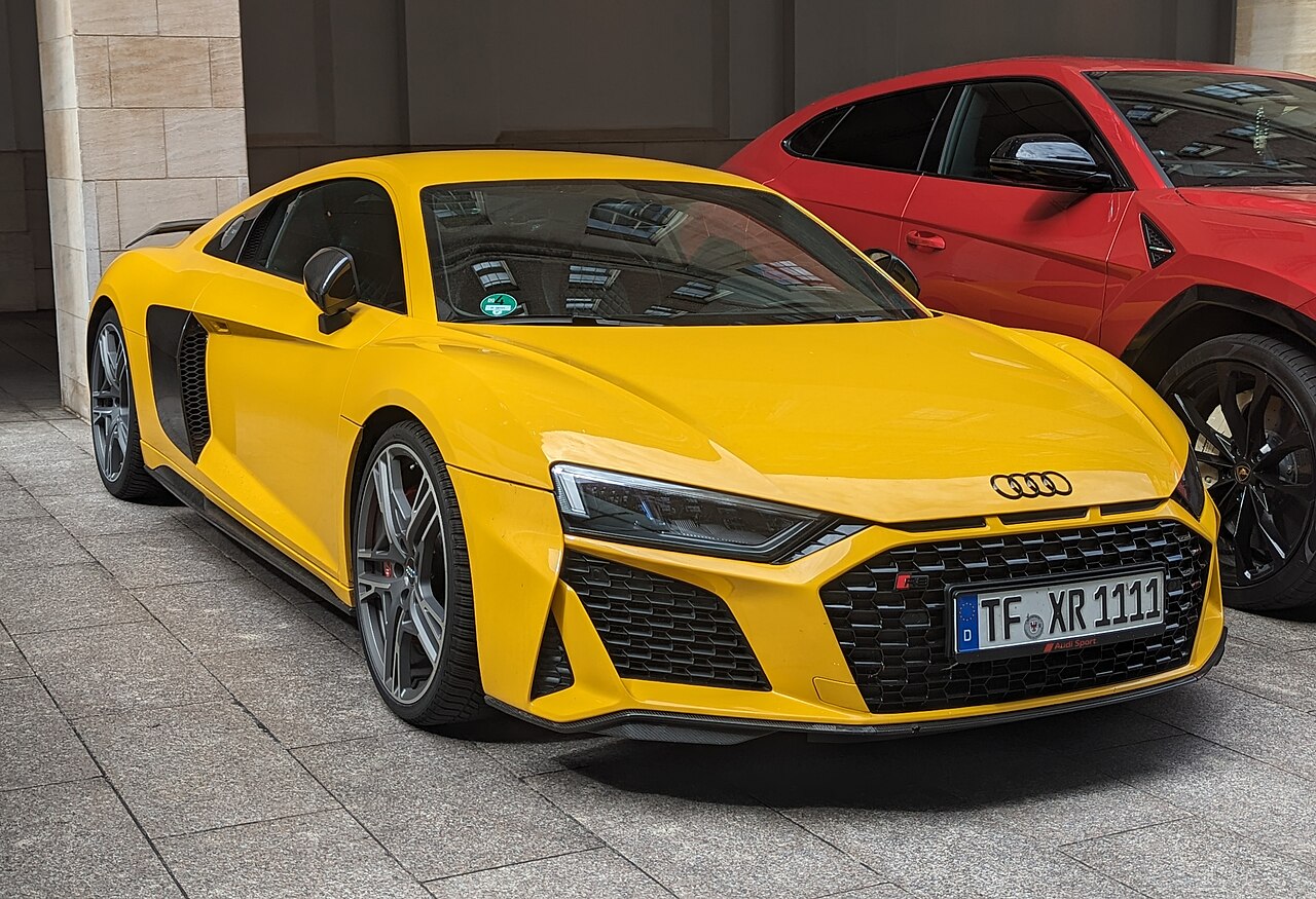 Audi R8 V10 performance quattro Coupe