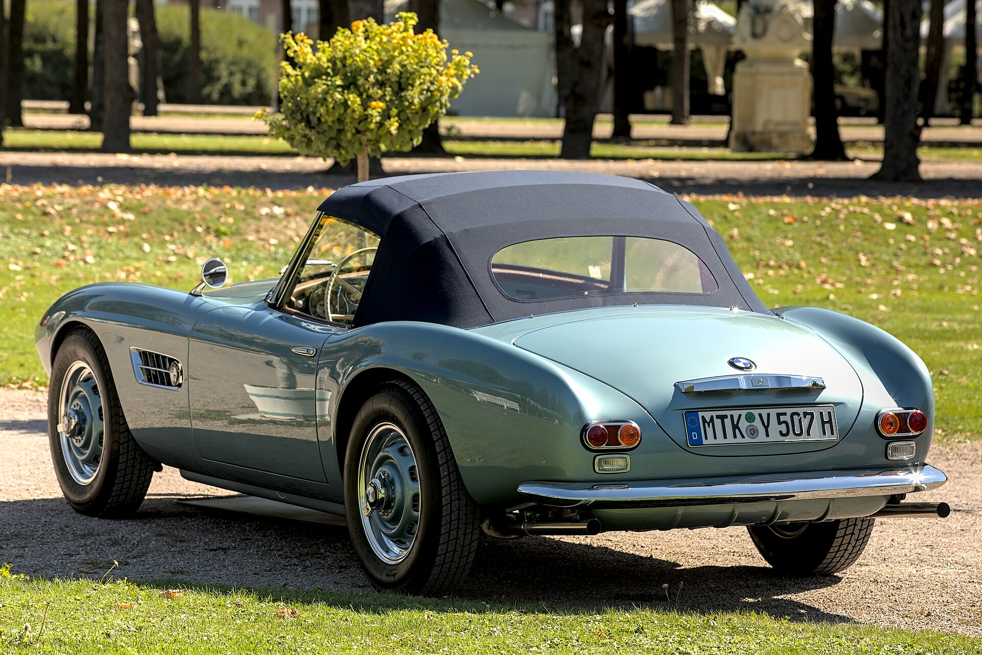 BMW 507 roadster seen from the rear
