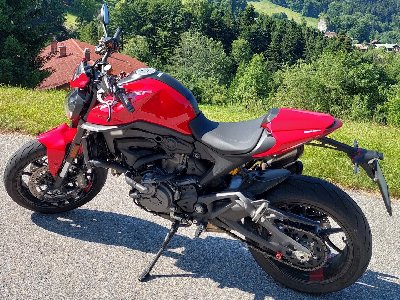 Monster+ 937 a