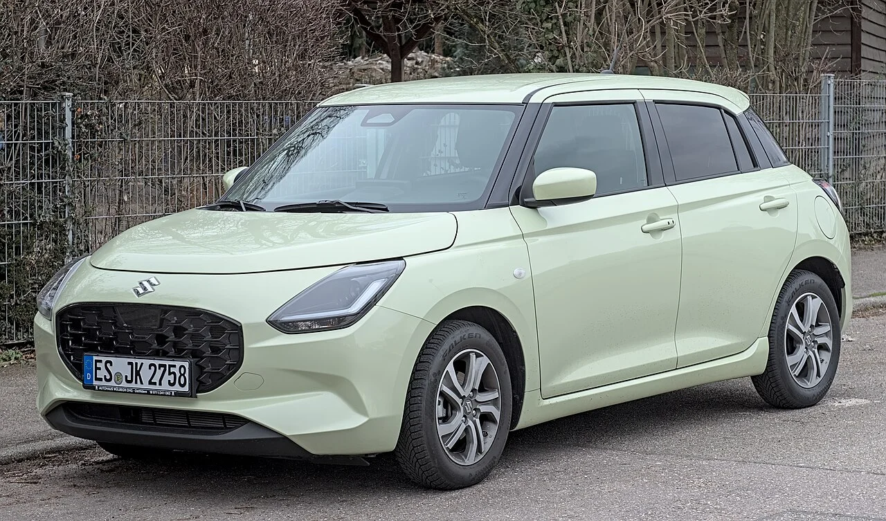 Suzuki Swift (2024) hybrid DSC 7922