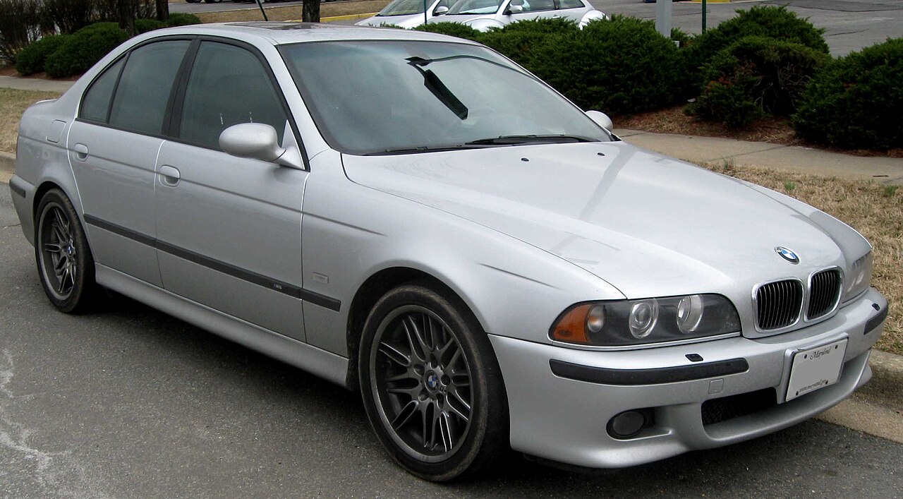 BMW M5 E39 saloon