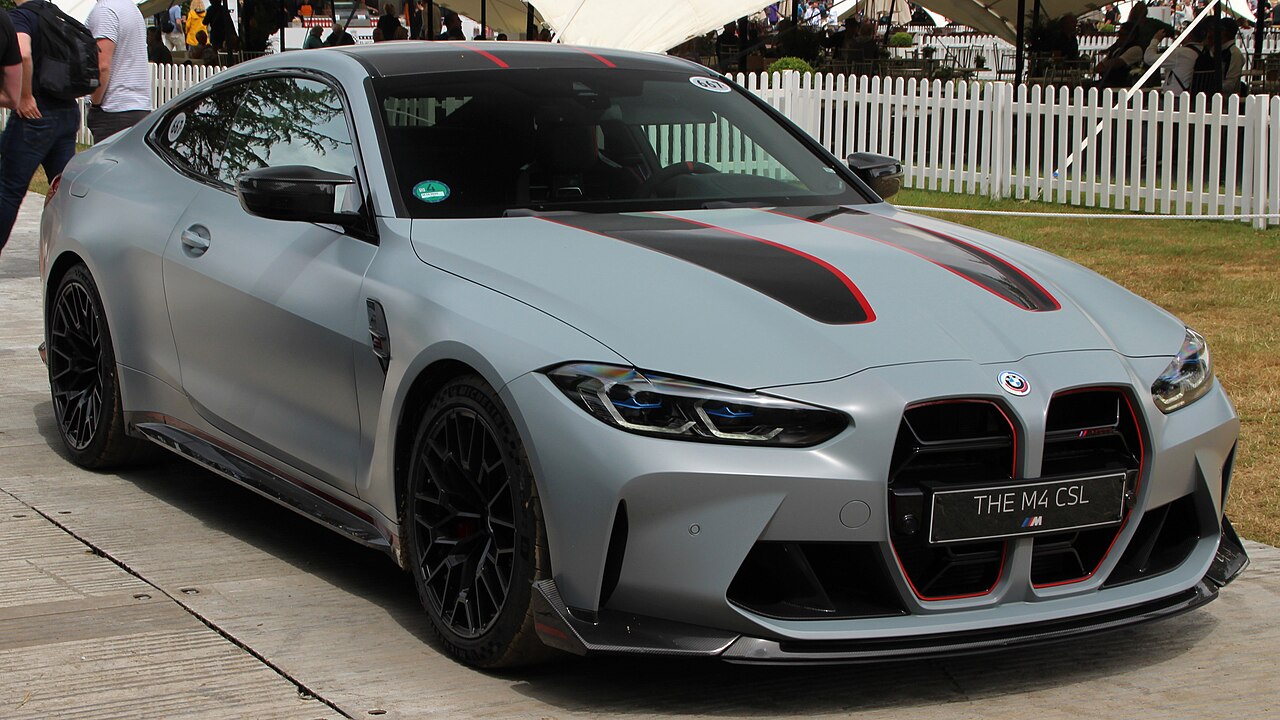 BMW M4 CSL photograph