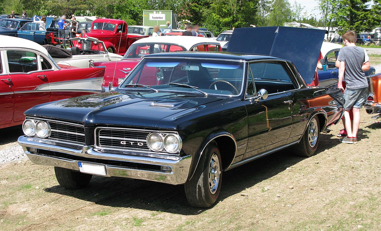 Pontiac GTO photograph