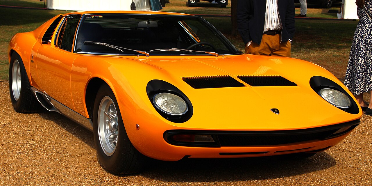 Lamborghini Miura SV photograph