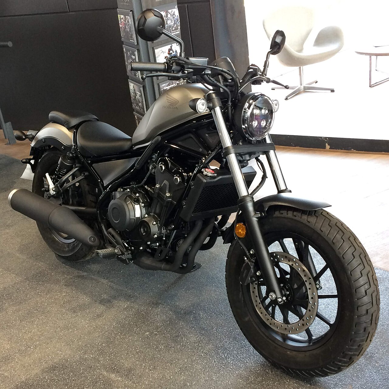 Honda Rebel 500 ABS photograph