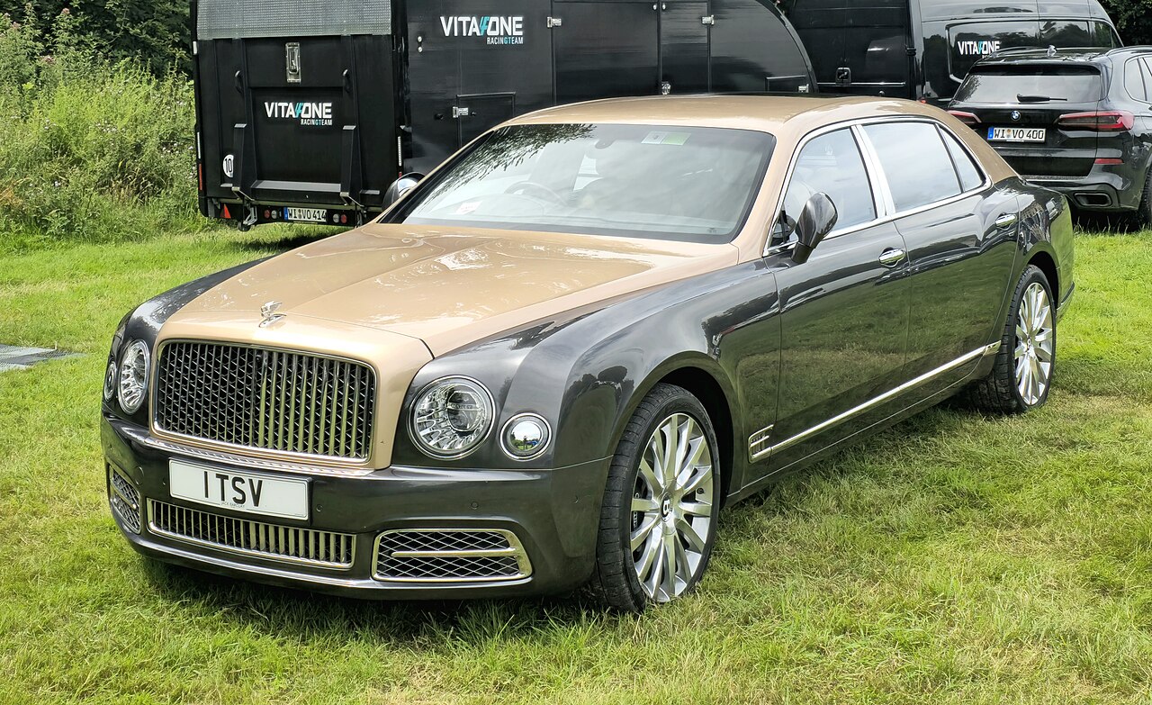 Bentley Mulsanne Extended Wheelbase photograph