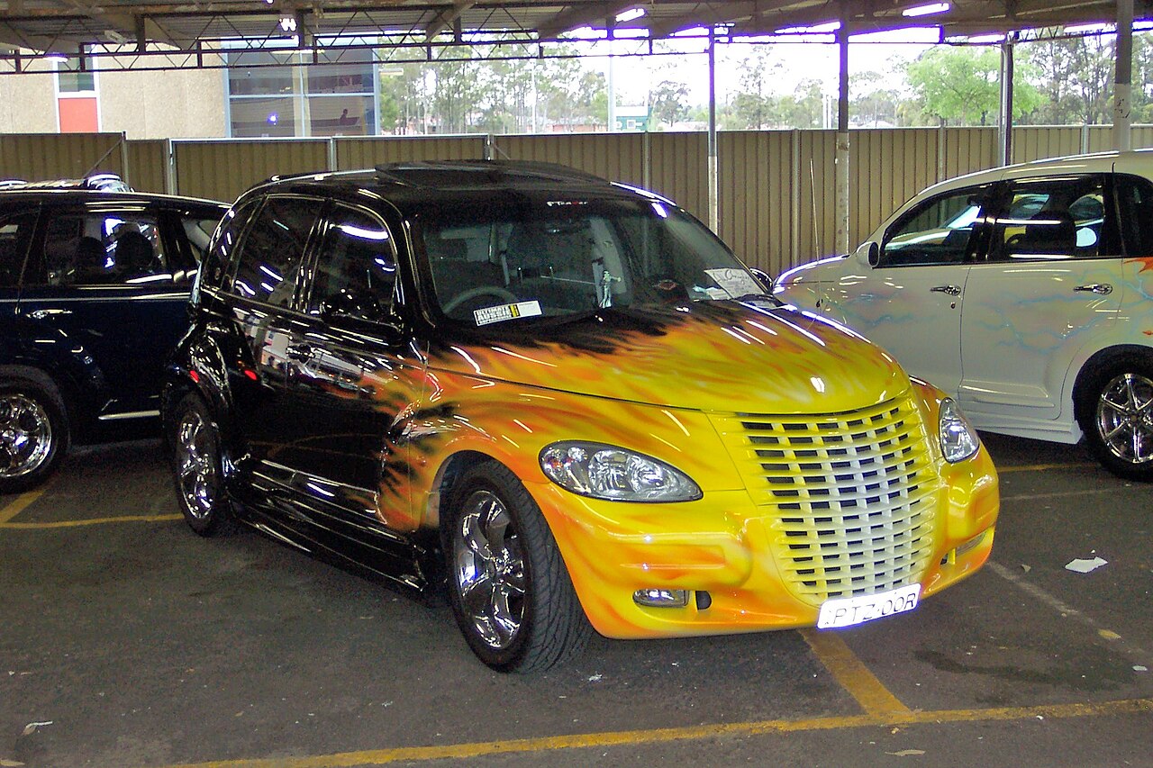 Chrysler PT Cruiser photograph