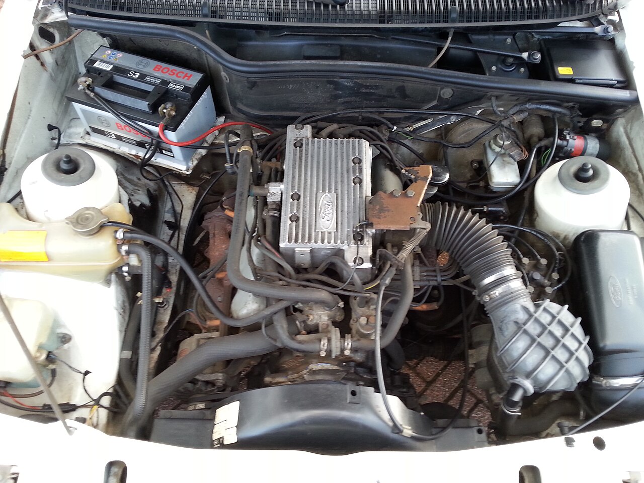 Ford Cologne 2.8 V6 photograph