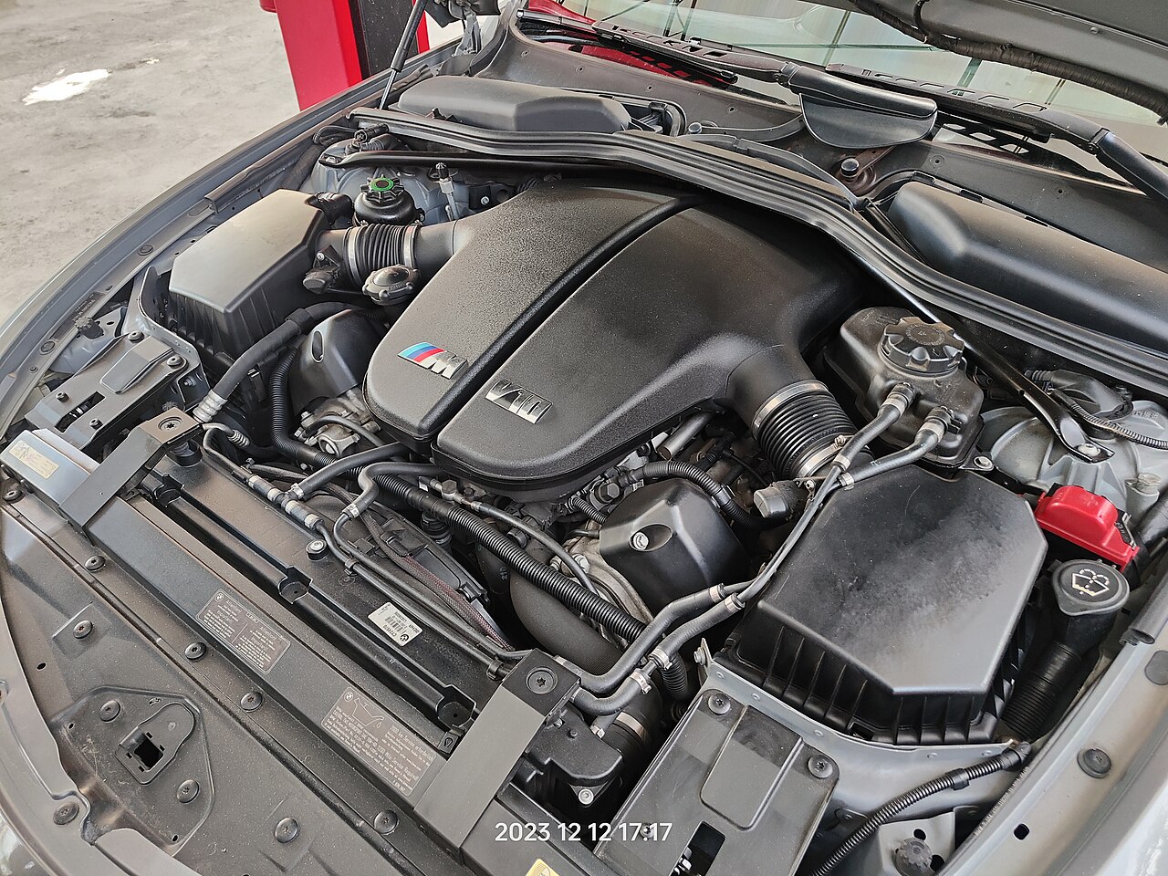 BMW S85 5.0 V10 photograph