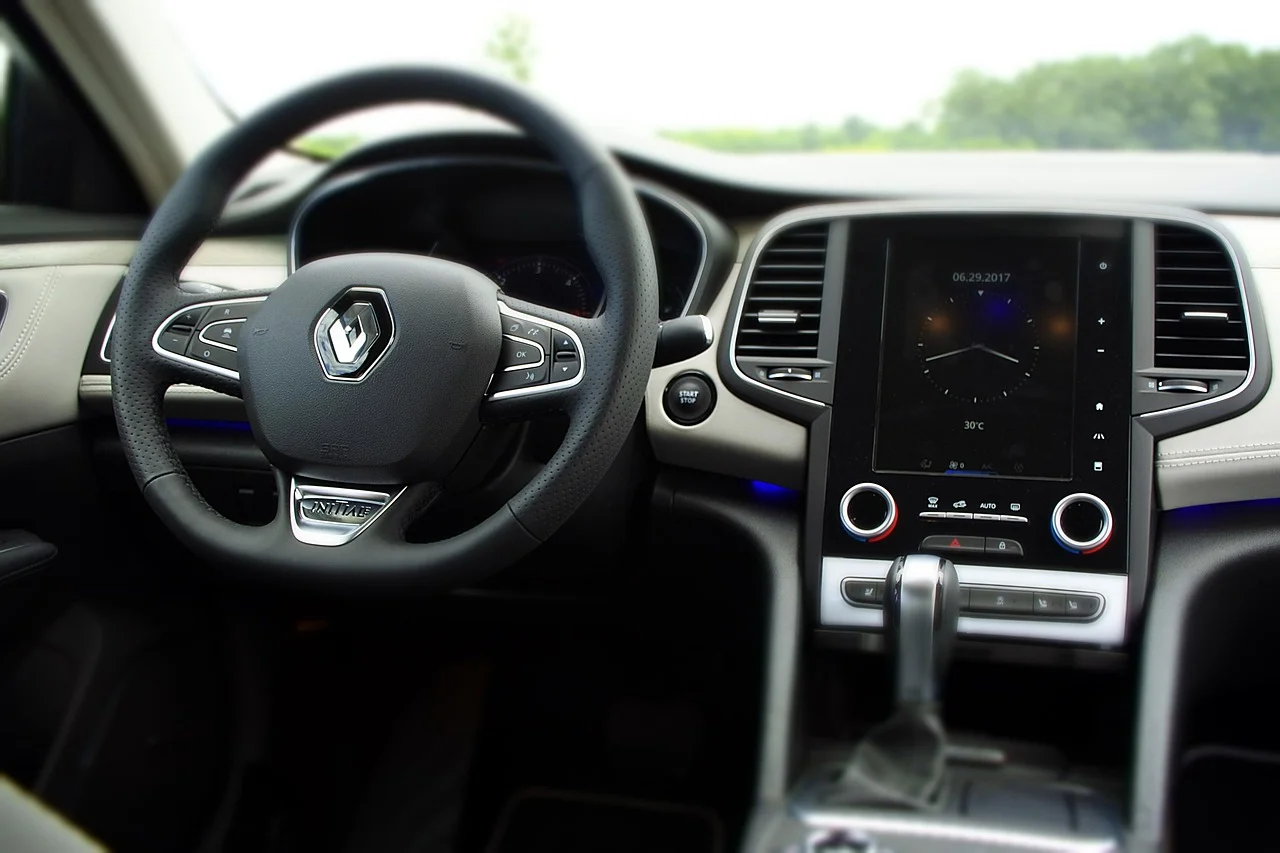 Renault diamond emblem on a steering wheel