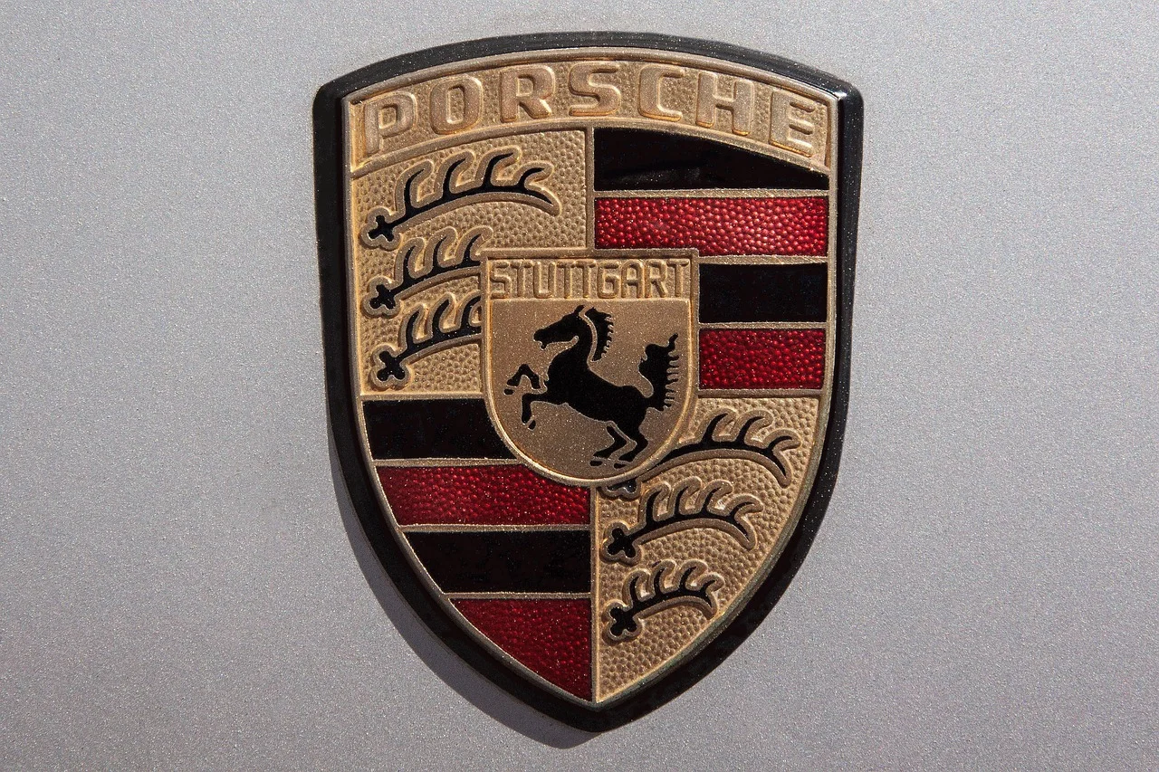 Porsche crest with Stuttgart lettering
