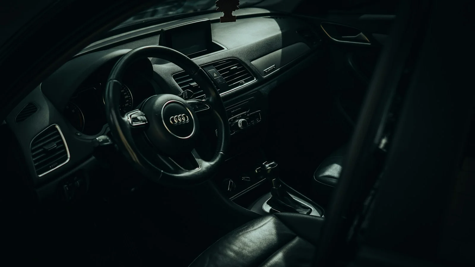 Audi Q3 interior