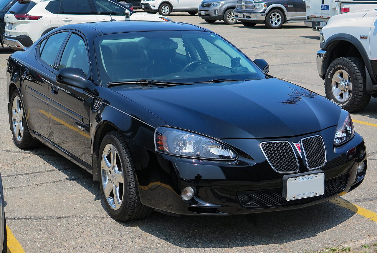 2008 Pontiac Grand Prix GXP in black